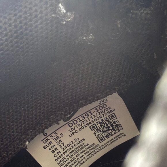 Dunk Low 'Black White' Size 6 - Picture 4 of 4